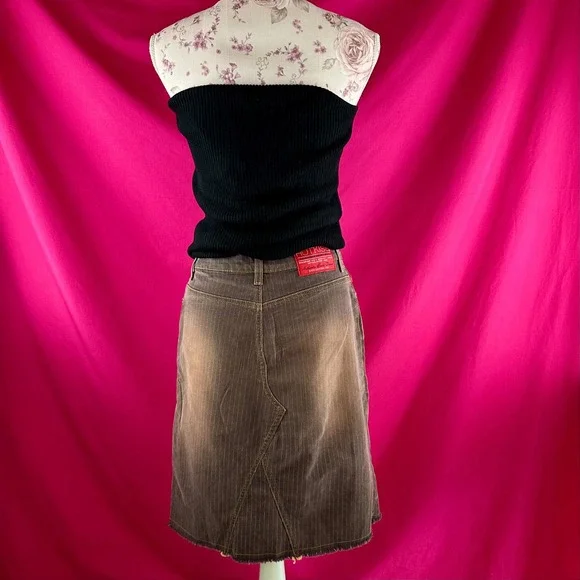 Y2K Vintage Hot Kiss Brown Pinstripe Denim Skirt Size 5 27 USA Mid Rise Raw Hem‎ - Picture 3 of 17